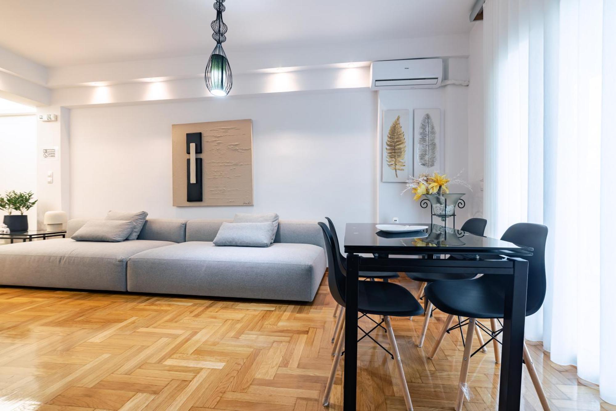 אתונה Apartment In Glyfada Center מראה חיצוני תמונה